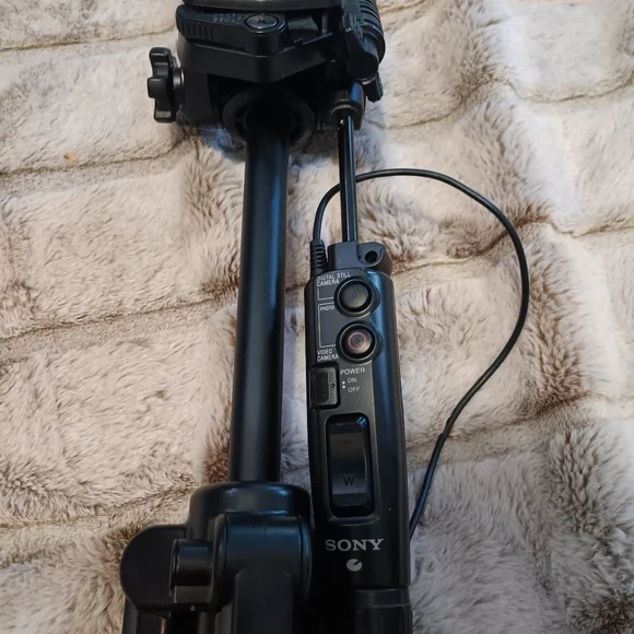 🔥SONY VCT-D580RM Remote Control Camera / Camcorder Tripod LANC cable type🔥
